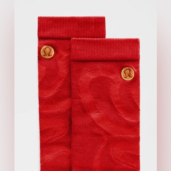 Lunar New Year Women’s Daily Stride Comfort Crew Socks - Dark Red - Picture 2 of 3